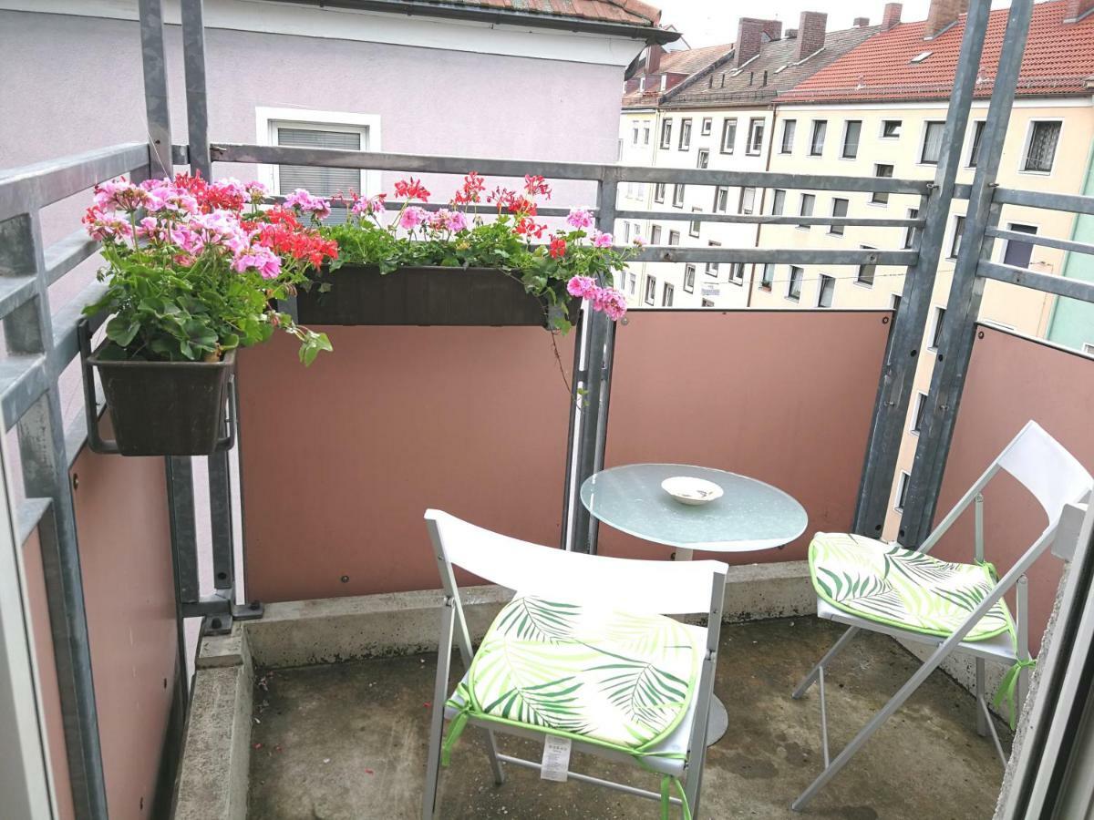 Quiet City-Apt, 4Min City-Center, 18Min Fair Nuernberg!!! Esterno foto